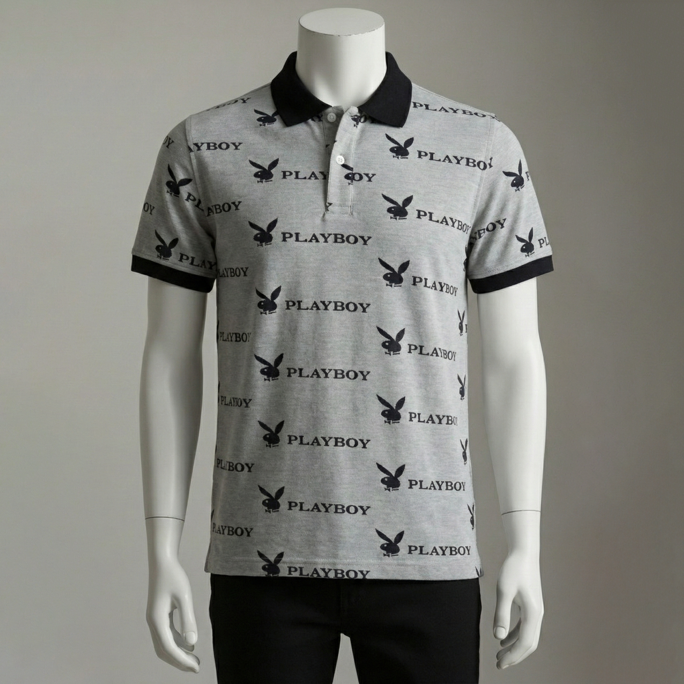 เสื้อโปโลสีเทาอ่อน ลายโมโนแกรม PLAYBOY ทั้งตัว คอและปลายแขนสีดำ